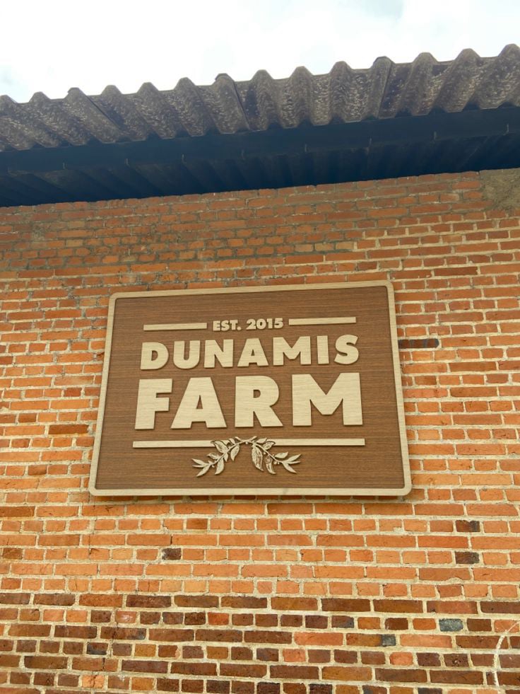Dunamis Farm placa
